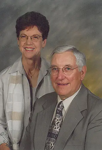 Photo of Earl and Vivian Haefs